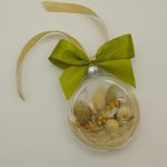 Glob de sticla cu flori uscate diametrul 8cm V17