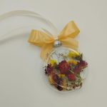Glob de sticla cu flori uscate diametrul 8cm V24