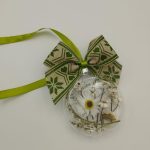 Glob de sticla cu flori uscate diametrul 8cm V28